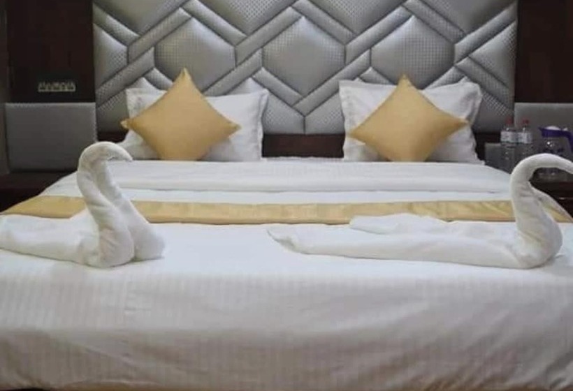 בית מלון כפרי Goroomgo City Pride Srinagar