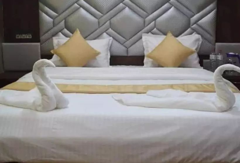 ホテル Goroomgo City Pride Srinagar