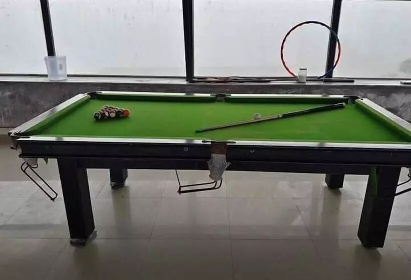 ホテル Neelam Hill Resort