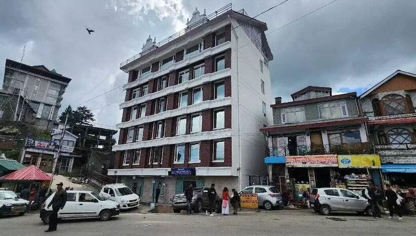 ホテル Piyush Residency