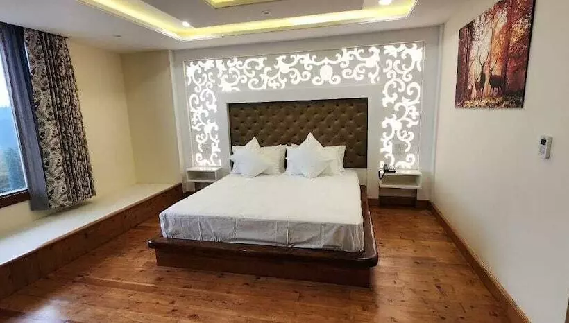 ホテル Piyush Residency