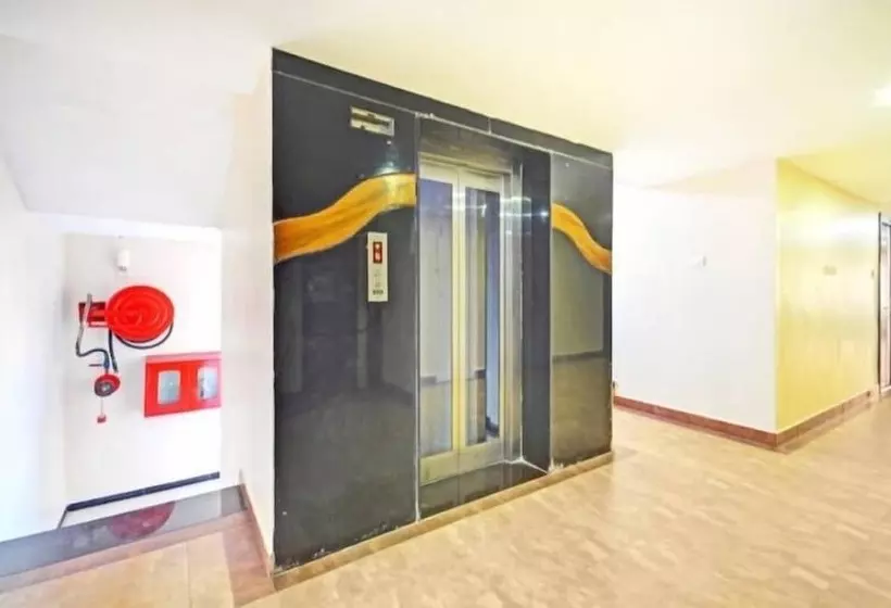 Hotelli Pph Living Tricolours