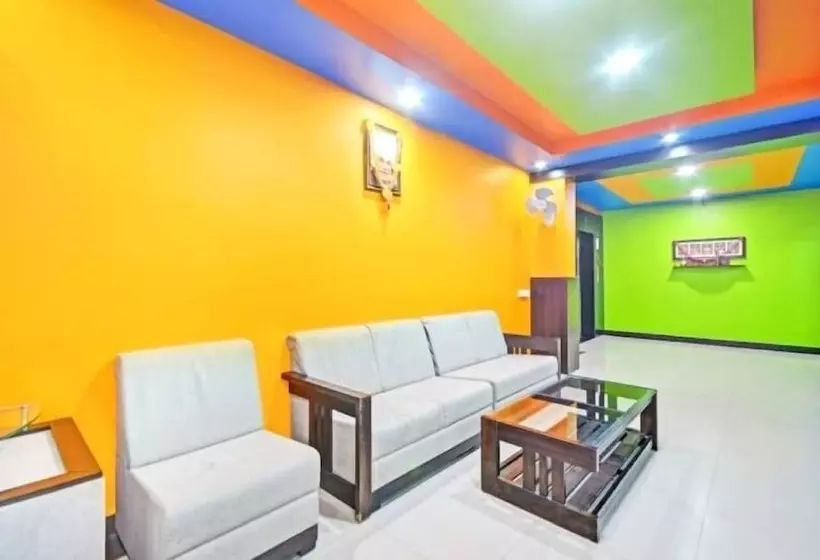 Hotelli Pph Living Tricolours