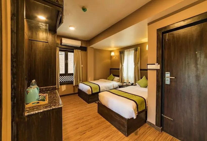 هتل Purnas Museum Resort