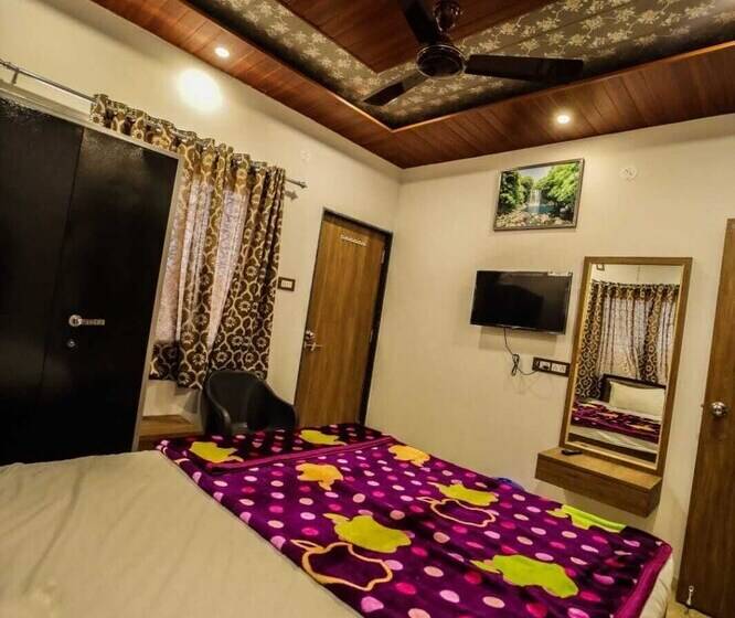 ホテル Royal Palace Panchgani