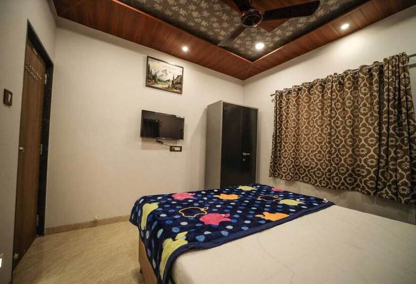 ホテル Royal Palace Panchgani