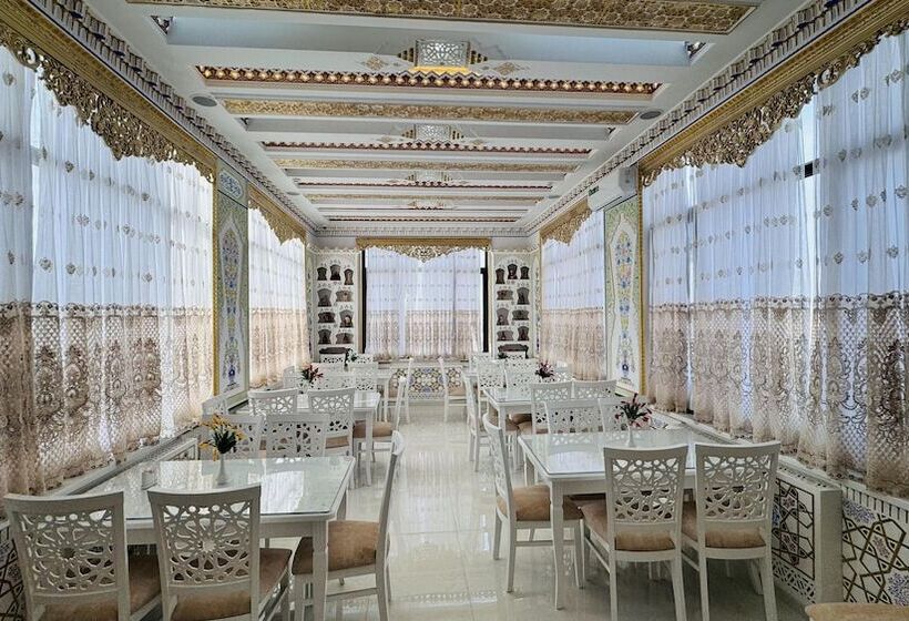 בית מלון כפרי Shark Yulduzi