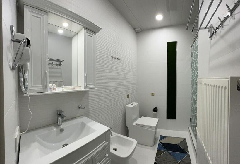 בית מלון כפרי Shark Yulduzi