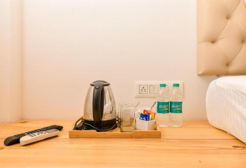 ホテル Shine Residency