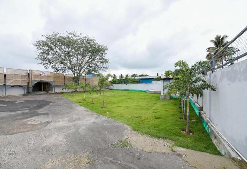 ホテル Shine Residency