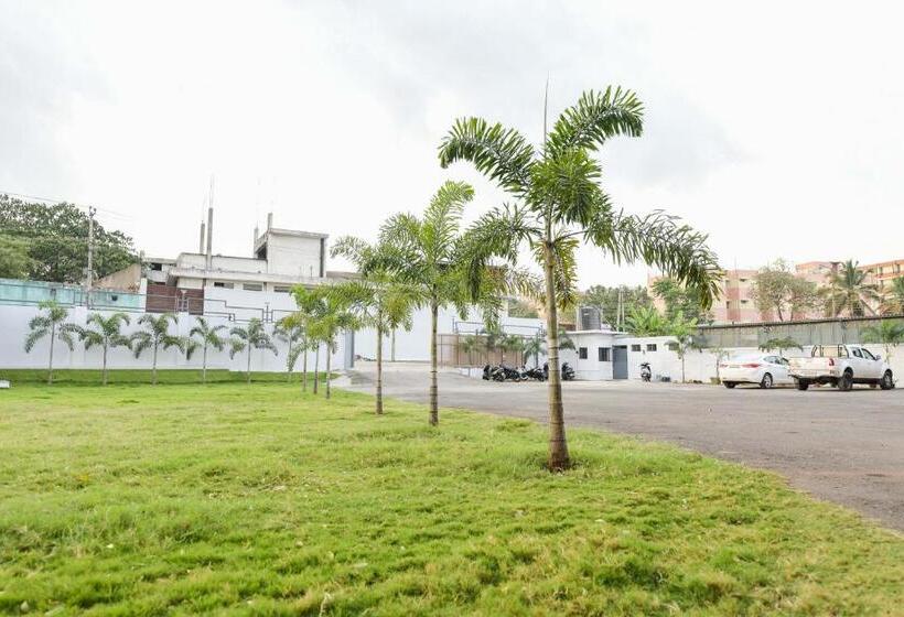 ホテル Shine Residency