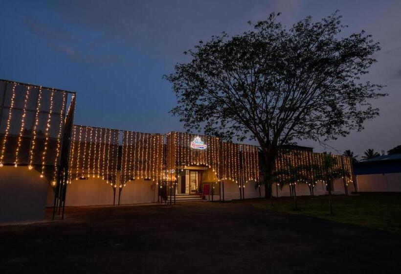 ホテル Shine Residency