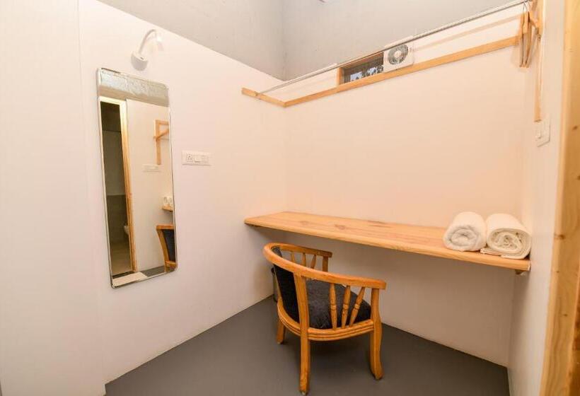 ホテル Shine Residency