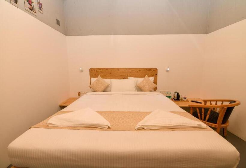 ホテル Shine Residency