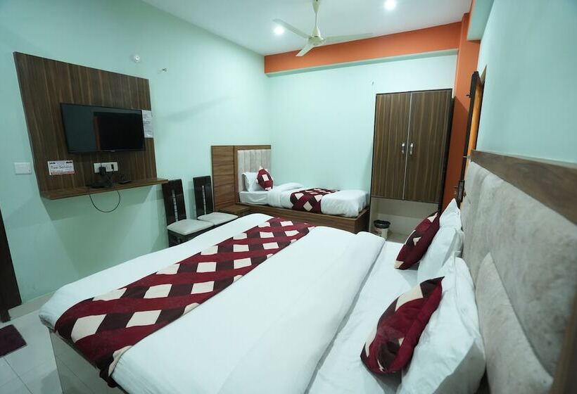 Hotel Sjh Venkatesh