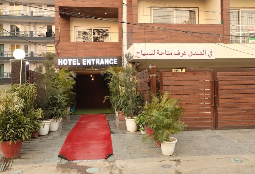 ホテル Starex Opp. Artemis Hospital