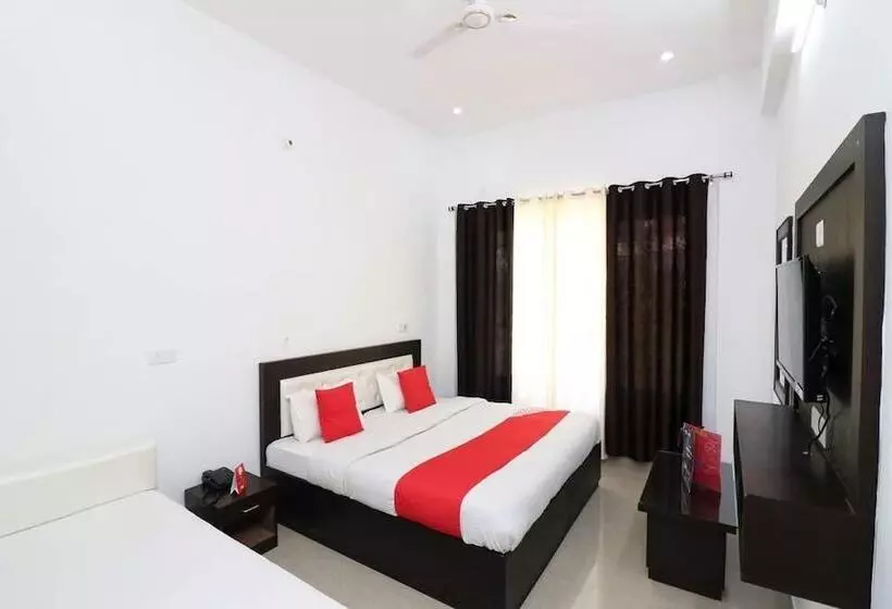 ホテル Suryansh Uttarkashi