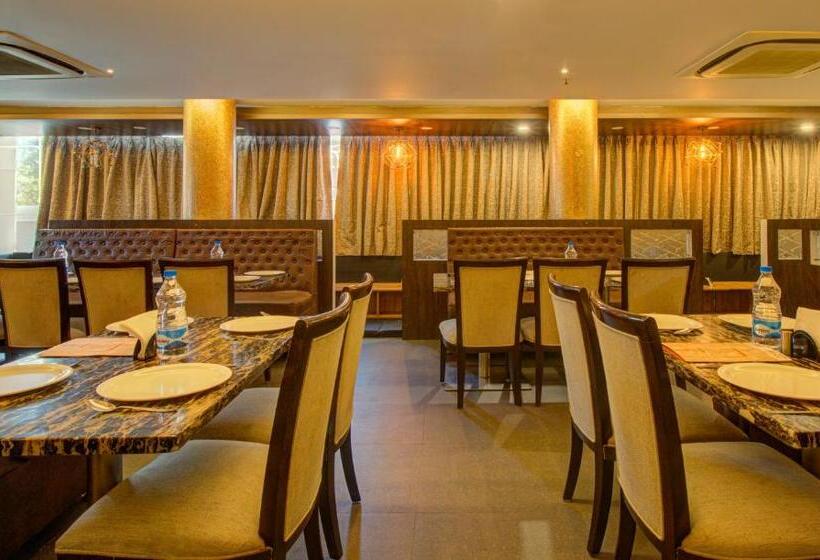 Hotel Treebo Alankar Inn