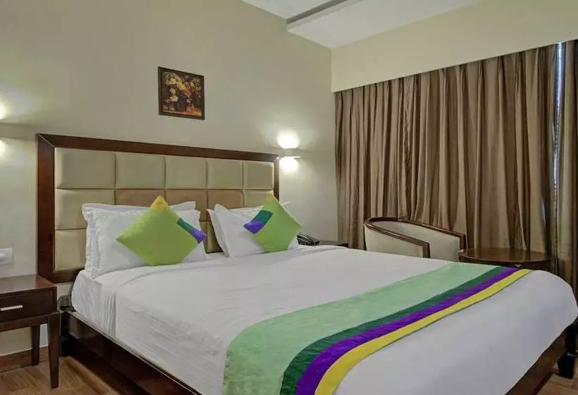 ホテル Treebo Alankar Inn