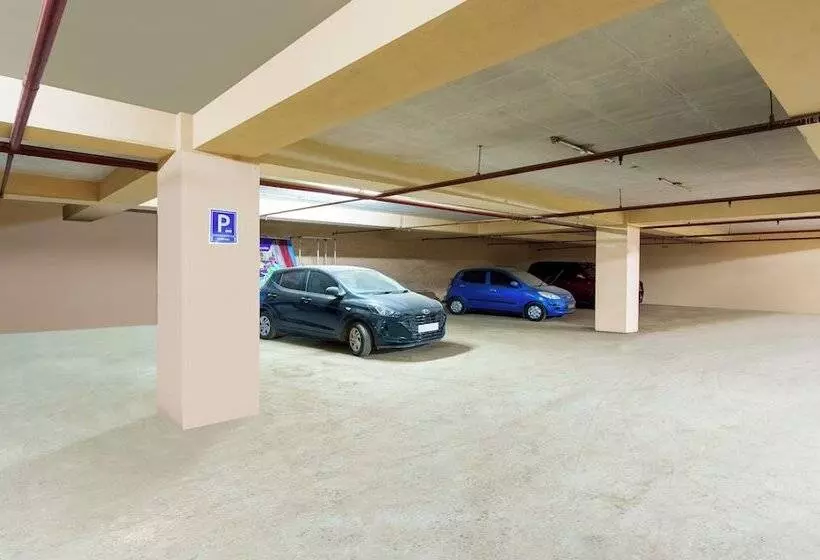 ホテル Treebo D Grand