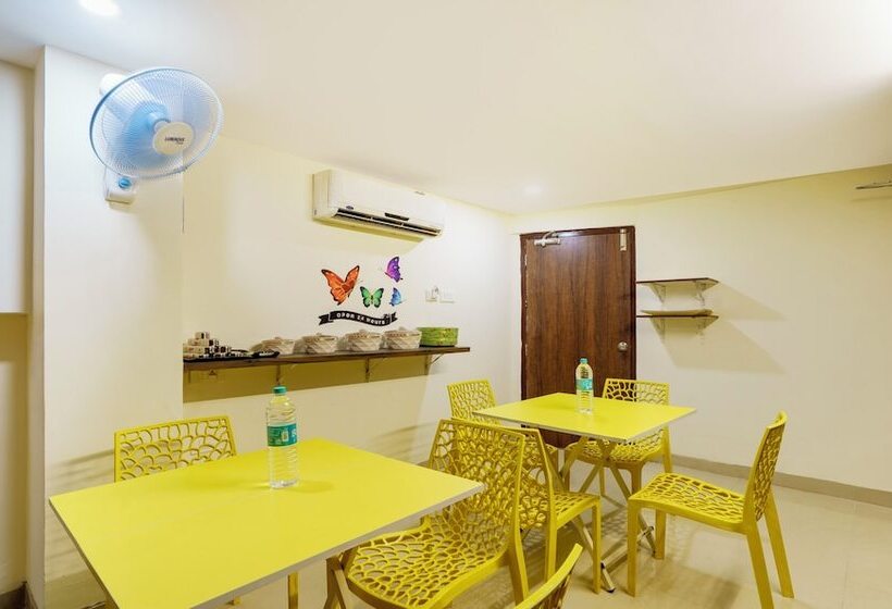 Hotel Treebo D Grand