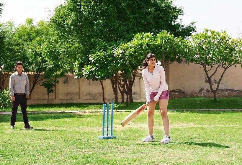 Hotel Treehouse Sunrise Resort & Caravan Park