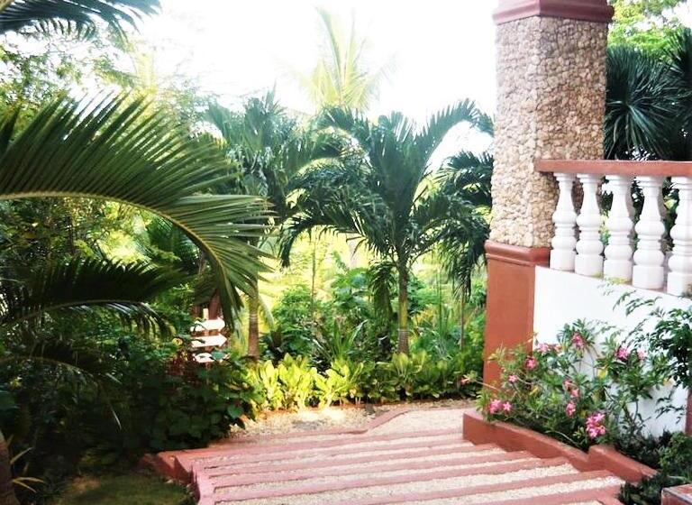 Hotel Zhang Resort And Dive Center Opc