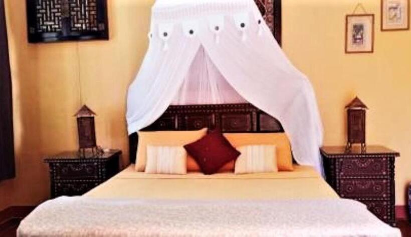 Hotel Zhang Resort And Dive Center Opc