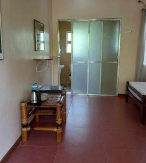 Hotel Zhang Resort And Dive Center Opc