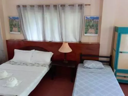 Hotelli Zhang Resort And Dive Center Opc