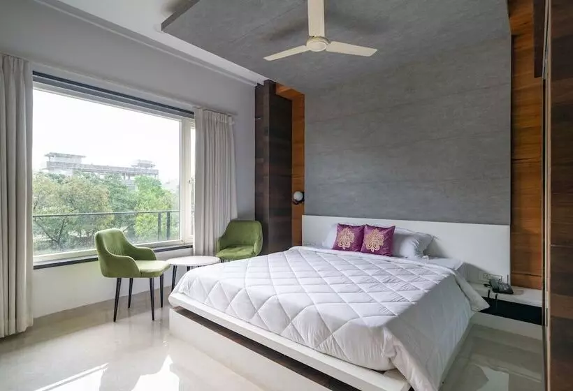 Hylife Hotel And Convention