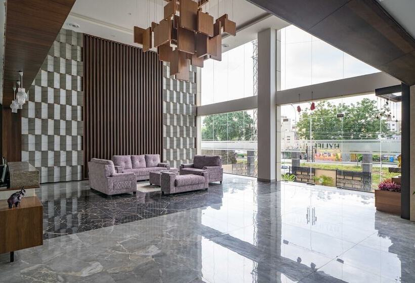 Hylife Hotel And Convention