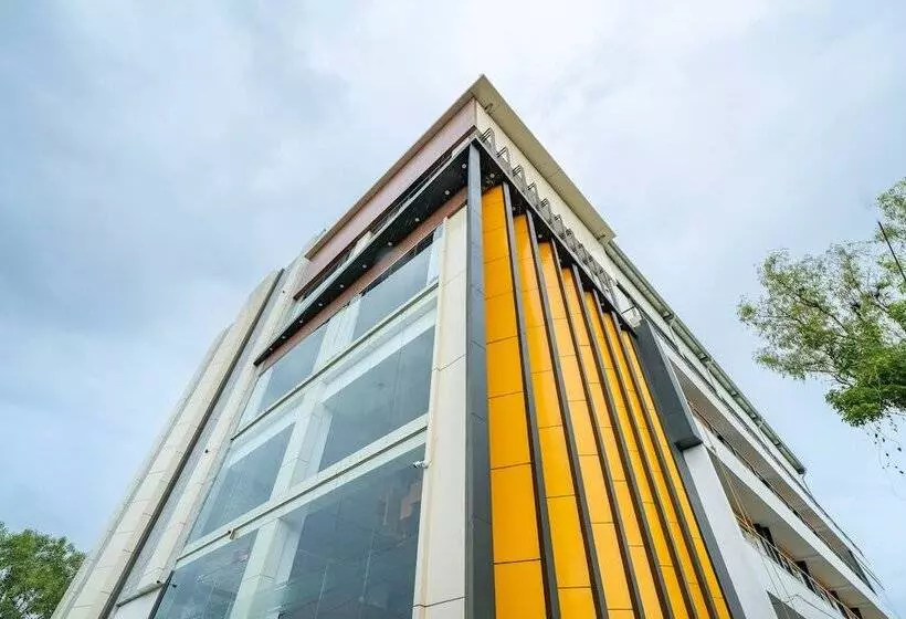 Hylife Hotel And Convention