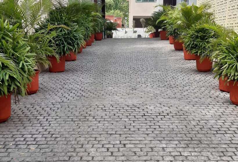 Hylife Hotel And Convention