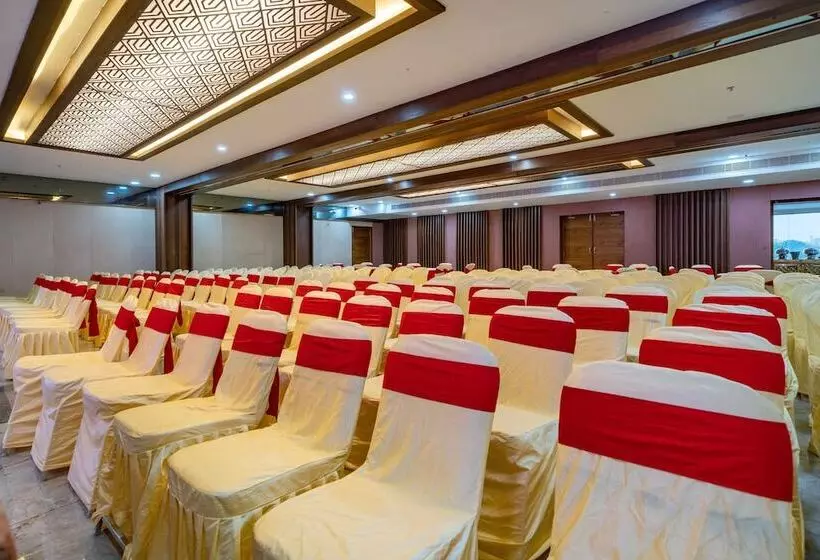 Hylife Hotel And Convention