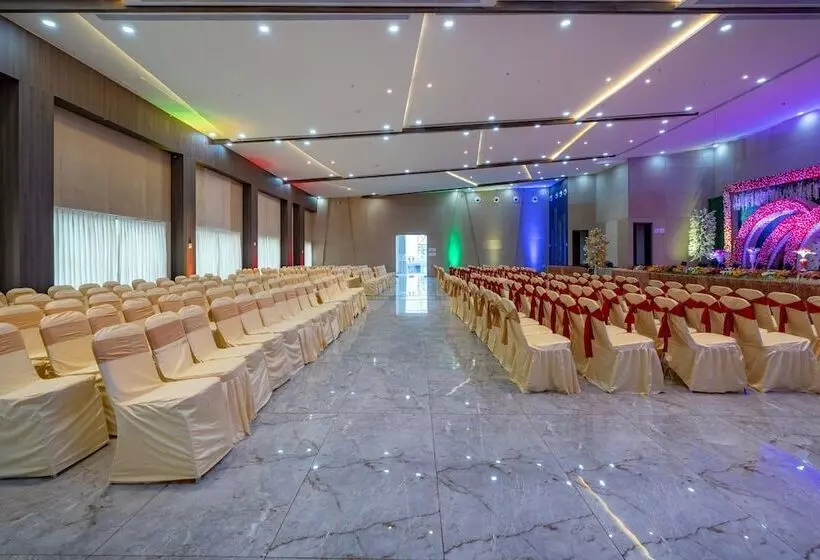 Hylife Hotel And Convention