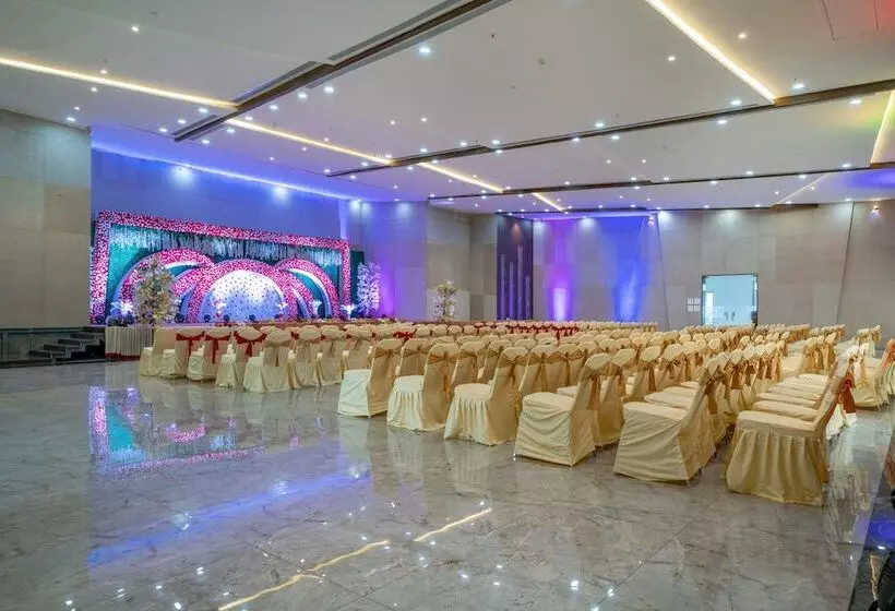 Hylife Hotel And Convention