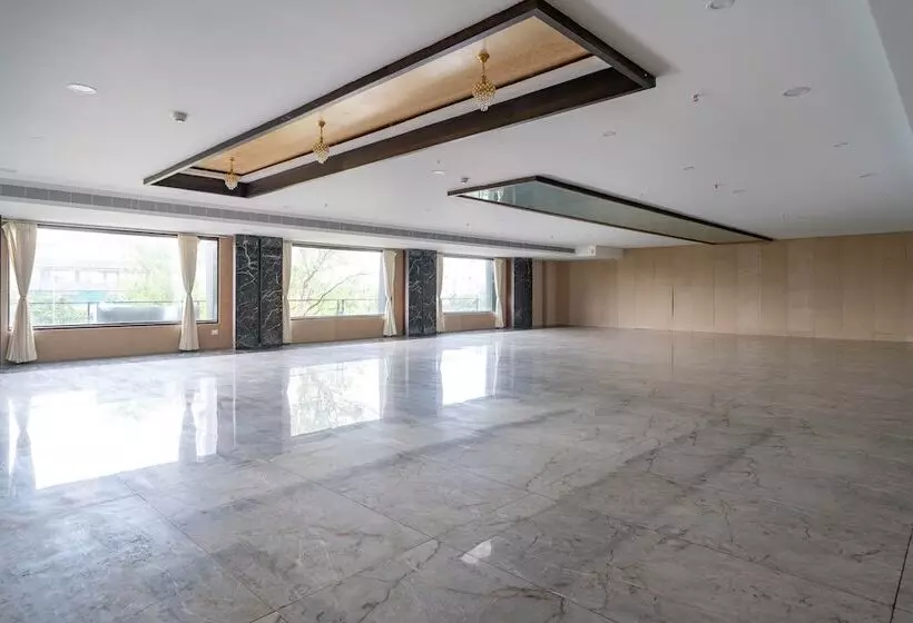 Hylife Hotel And Convention