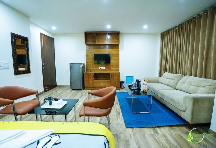 Lime Tree Hotel Near 32nd Milestone