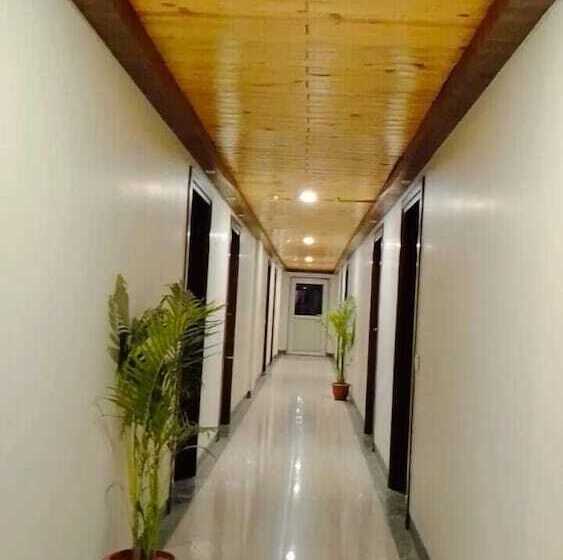 The Palm Hotel & Restaurant