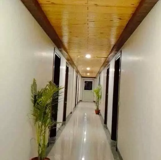 The Palm Hotel & Restaurant