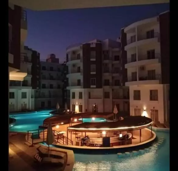 Aqua Palms Resort