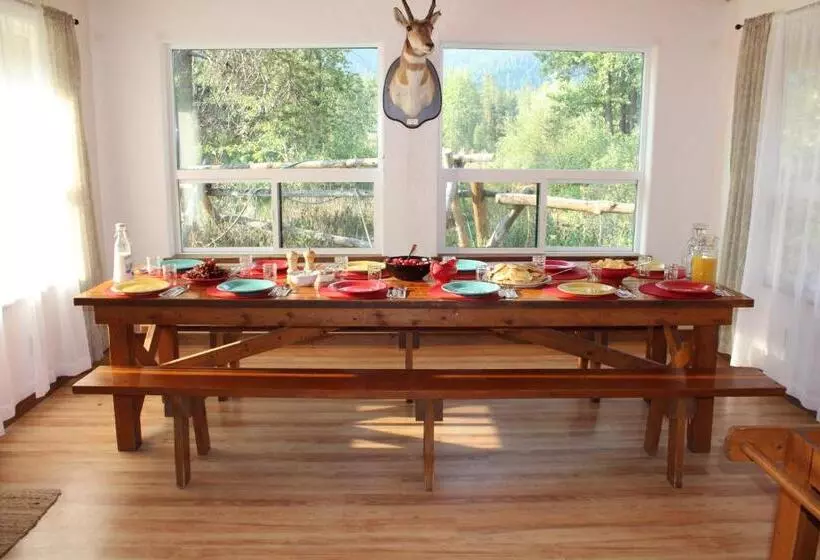 Bear Creek Ranch Bed & Breakfast