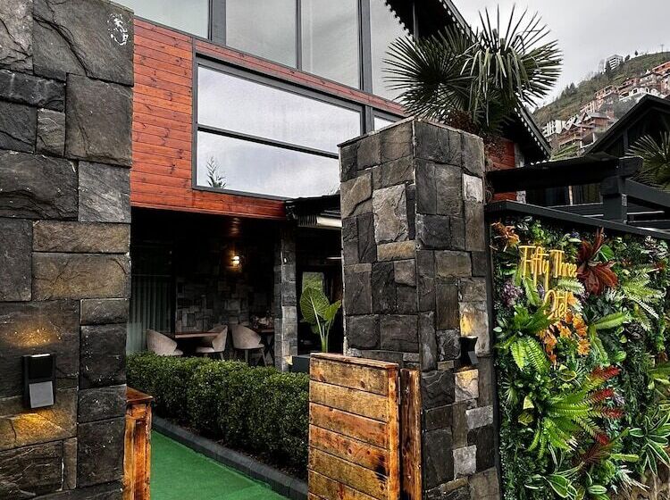 مبيت وإفطار Fifty Three Otel