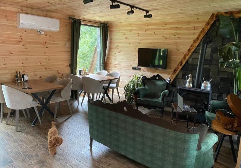 مبيت وإفطار Fifty Three Otel