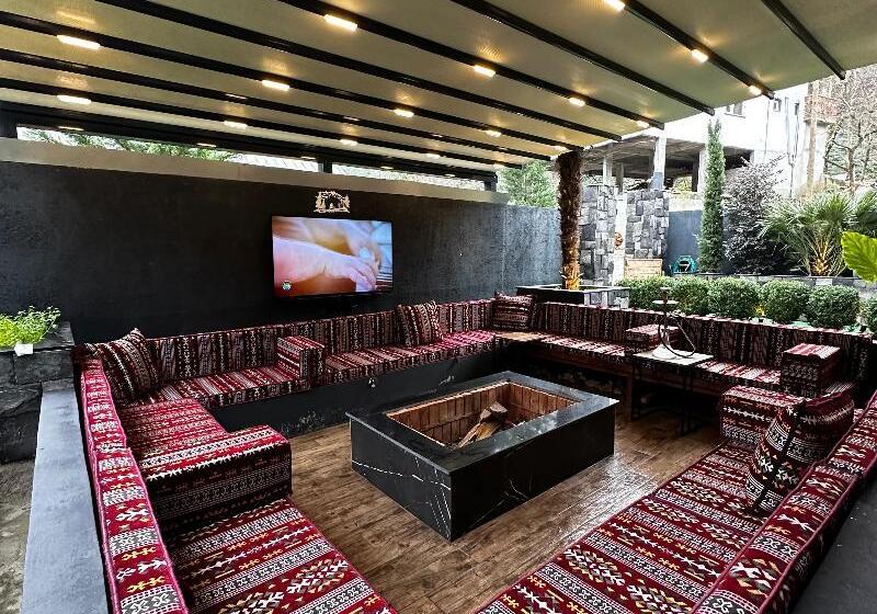 مبيت وإفطار Fifty Three Otel