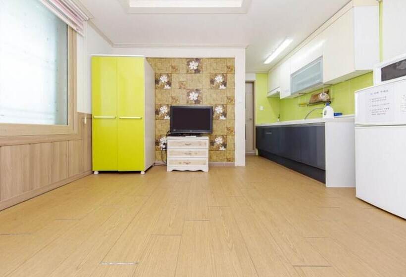 Boryeong Hub Pension