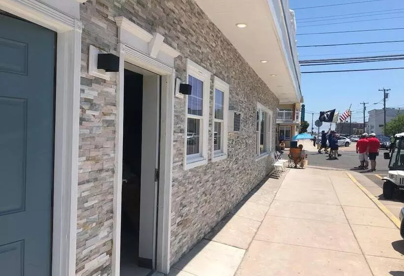 Hotelli Coastal Sands Inn