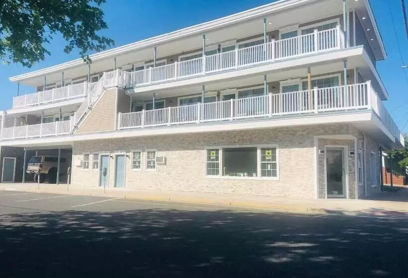 Hotelli Coastal Sands Inn