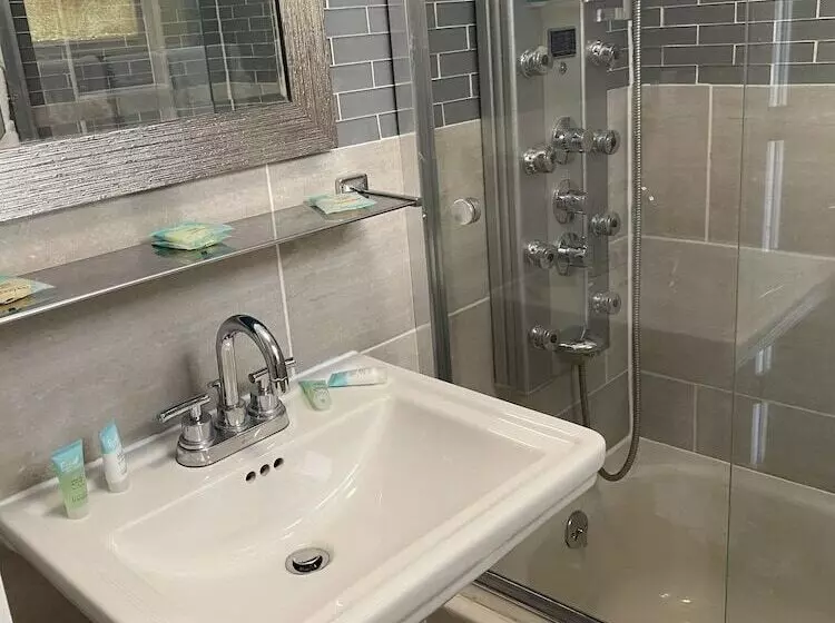 Hotelli Coastal Sands Inn